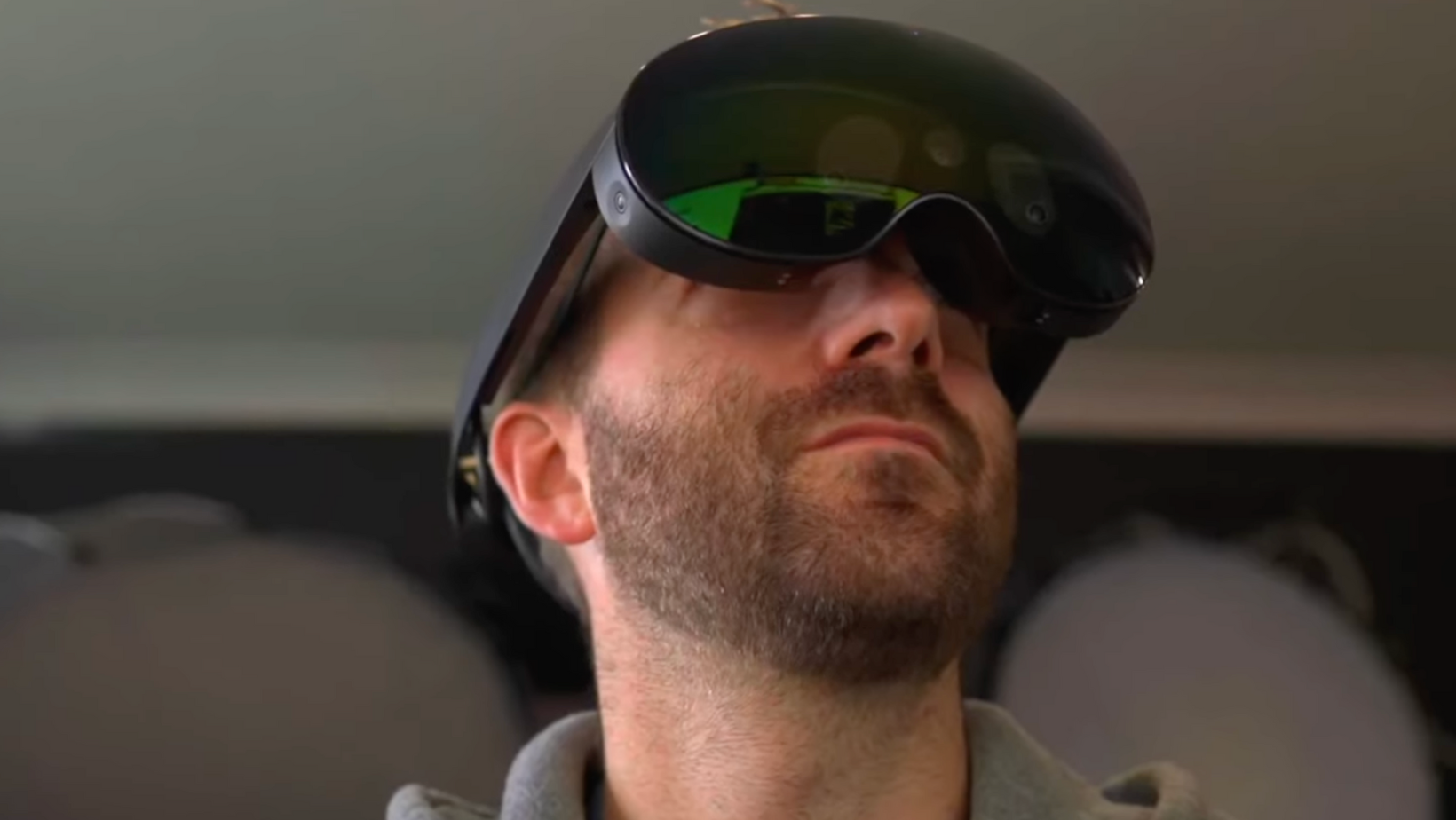 Vision Pro M5 vs Vision Pro (2024): Side-by-Side