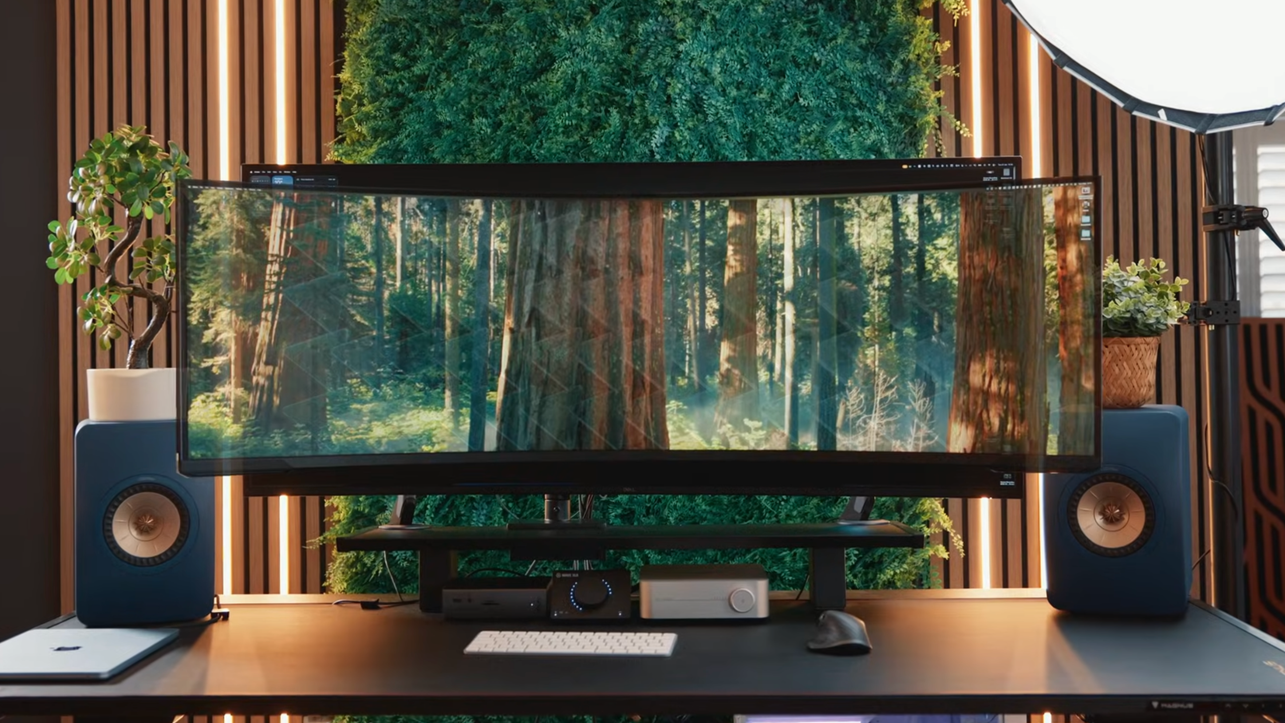 Dell 52 UltraSharp Vs Samsung 57